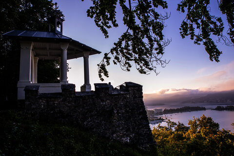 Der Brahms Weg in Pörtschach ist eine gemütliche Kultur Wanderung. Im Mittelpunkt steht dabei die Geschichte und das Wirken des weltbekannten Komponisten und sein Bezug zum Wörthersee.