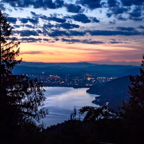 <p>Sonnenaufgang bei den Wörthersee-Ultrawanderungen</p>